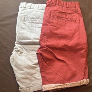 The sunshine brand khaki shorts 2 pair burgundy and baby/powder blue size 30